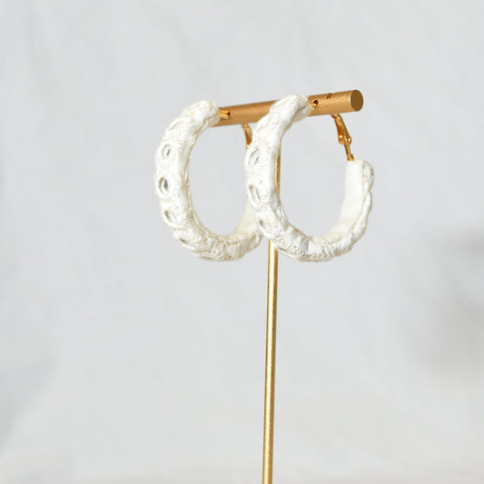 Enhance your look with our trending, lightweight handmade boho hoops. These stylish earrings offer a perfect blend of timeless elegance and modern charm, ideal for any occasion."