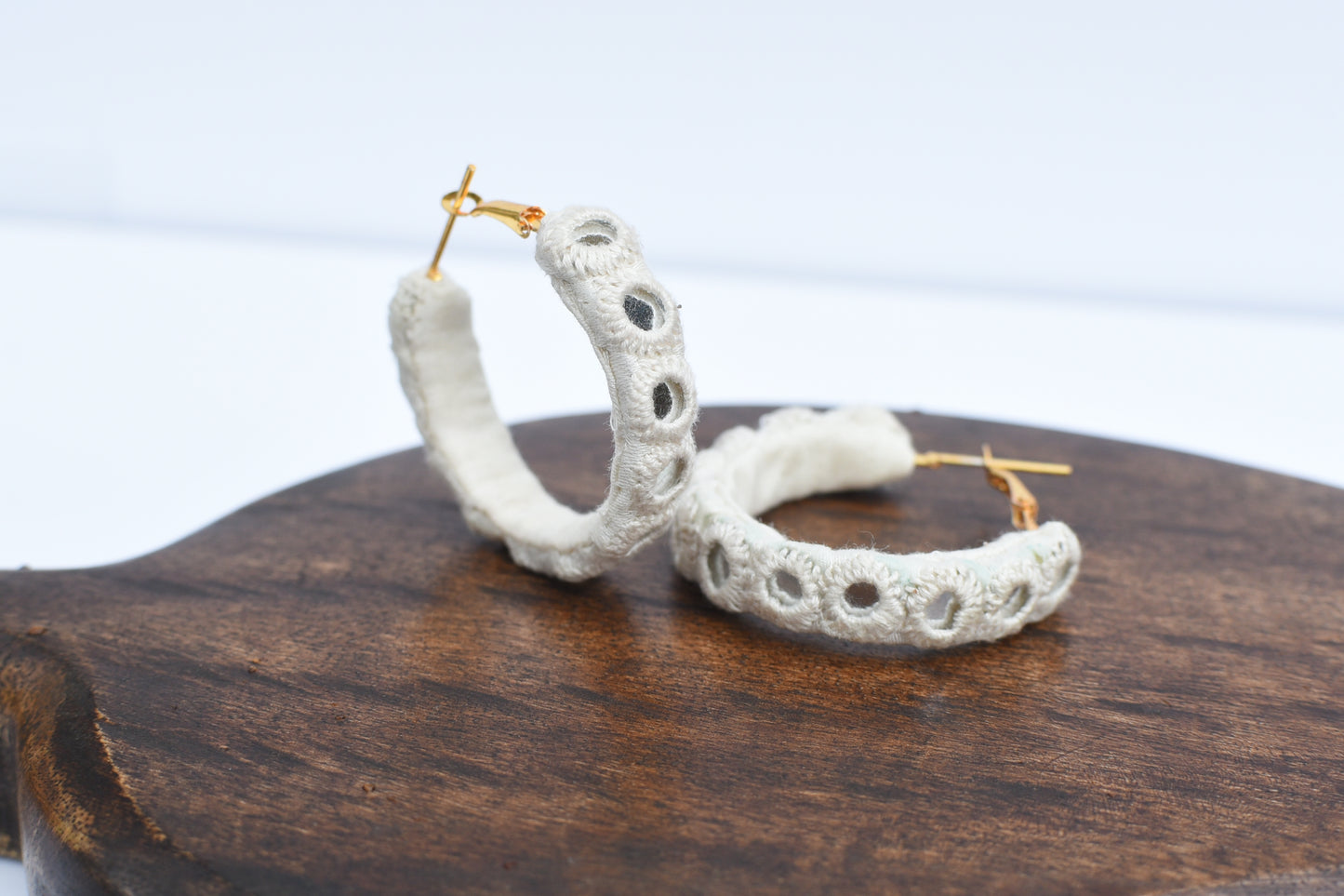 White mirror loops